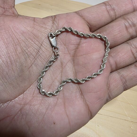Sterling Silver 925 Twisted Rope Link Chain Bracelet 7 In. Long Weighs 5 Grams - Picture 1 of 6